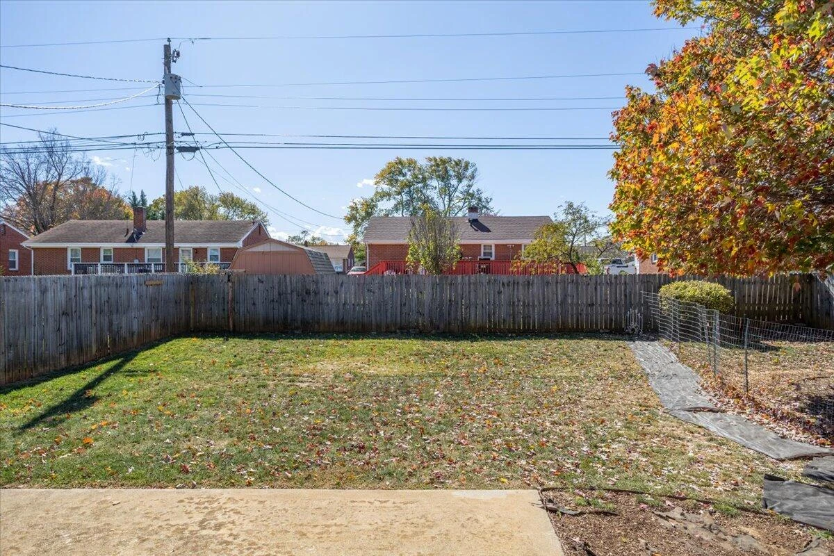 135 Christian AVE - Photo 12
