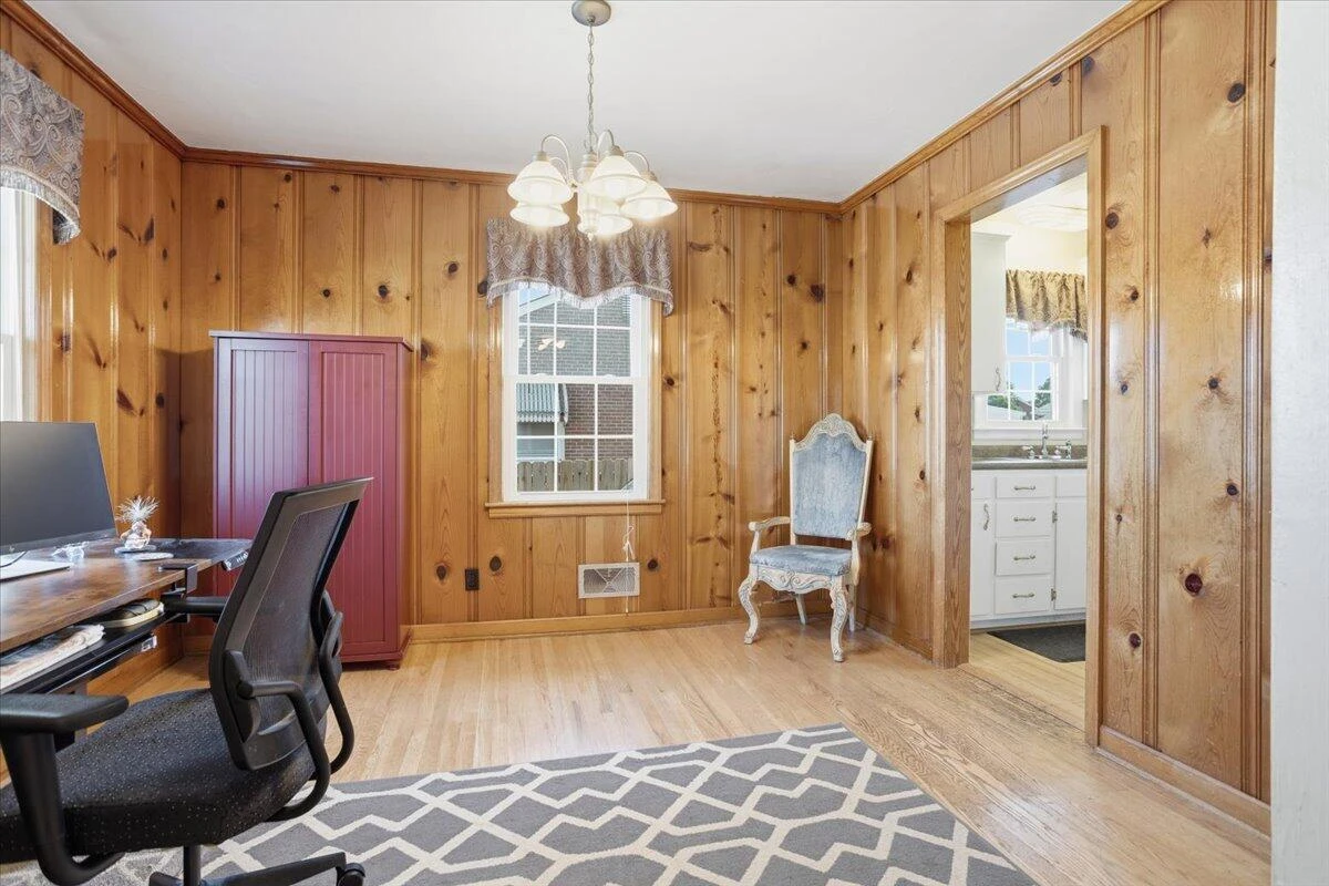 135 Christian AVE - Photo 16
