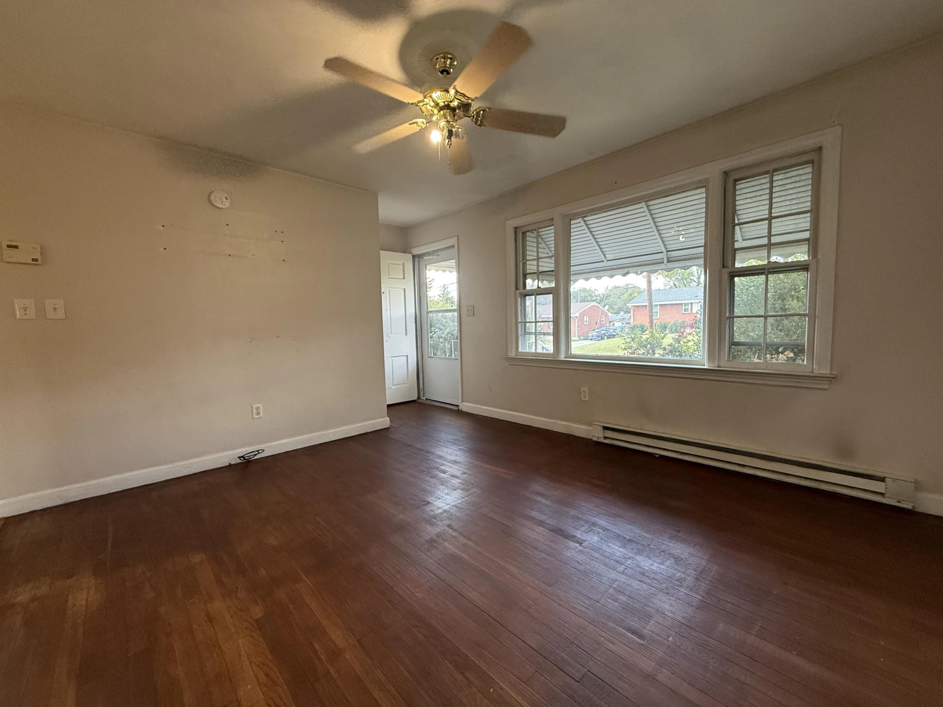 1415 Fresno ST - Photo 2