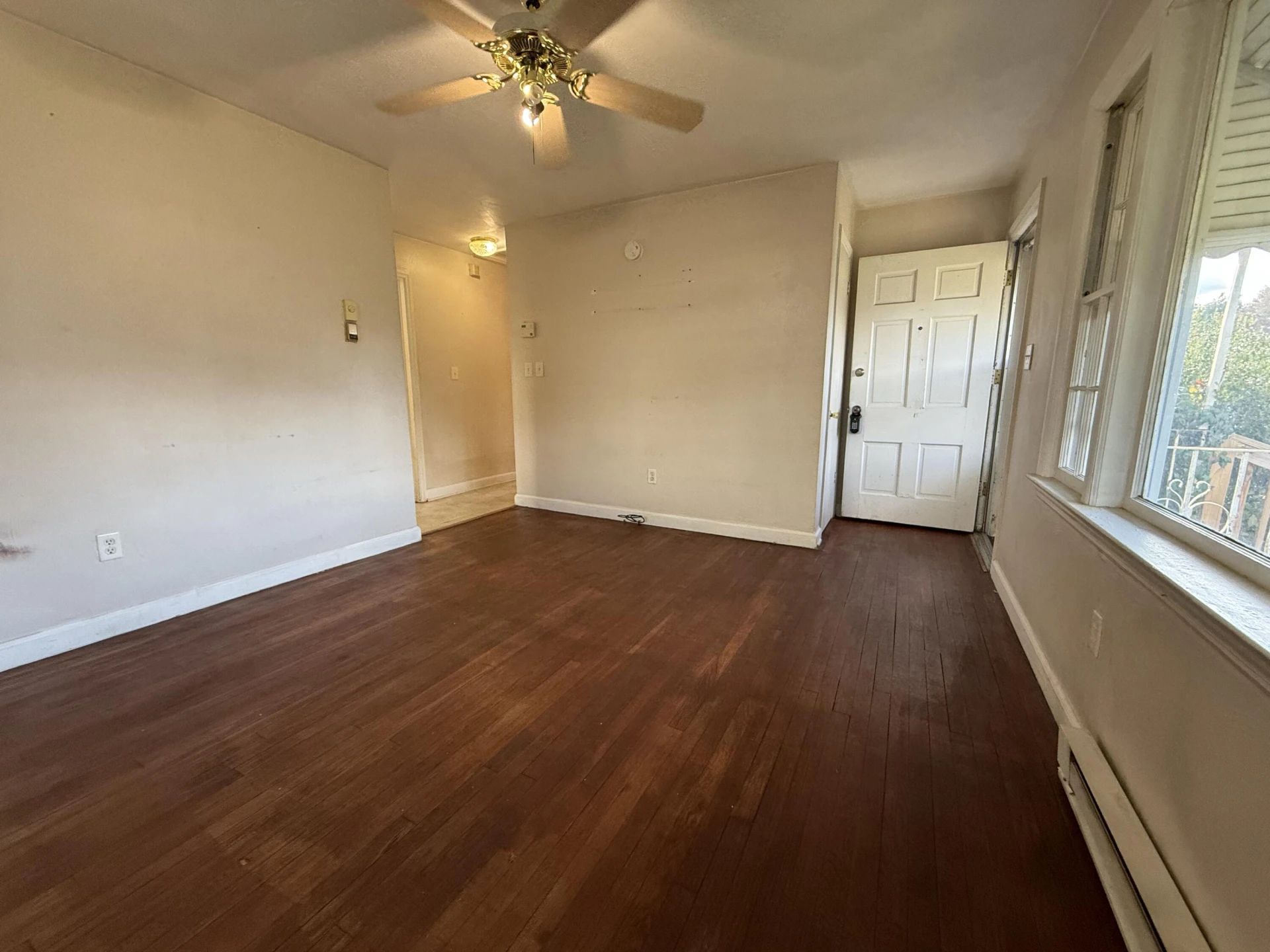 1415 Fresno ST - Photo 4