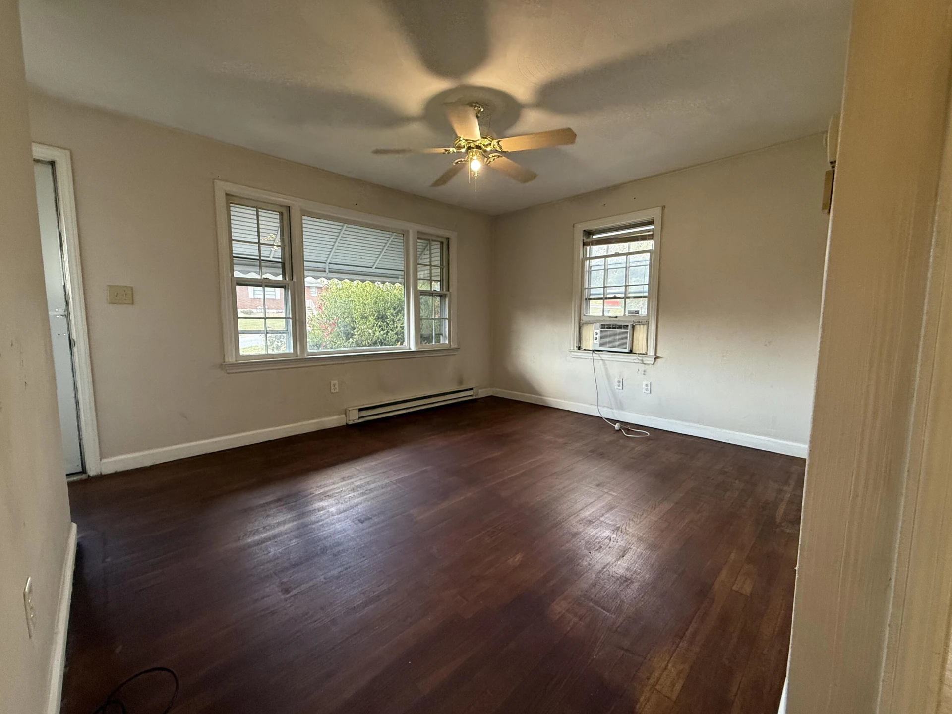 1415 Fresno ST - Photo 7