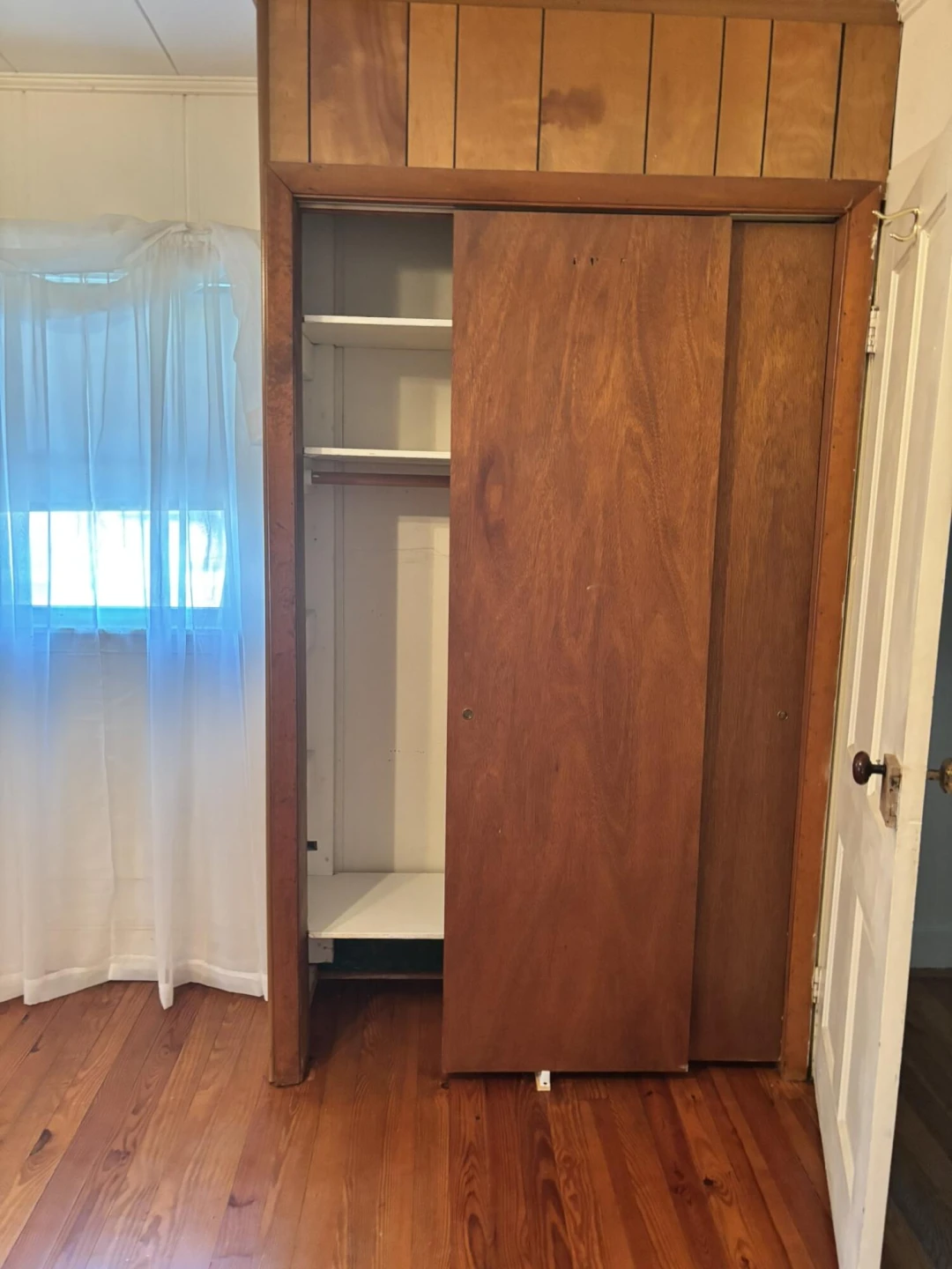 1147 Tipton AVE - Photo 11