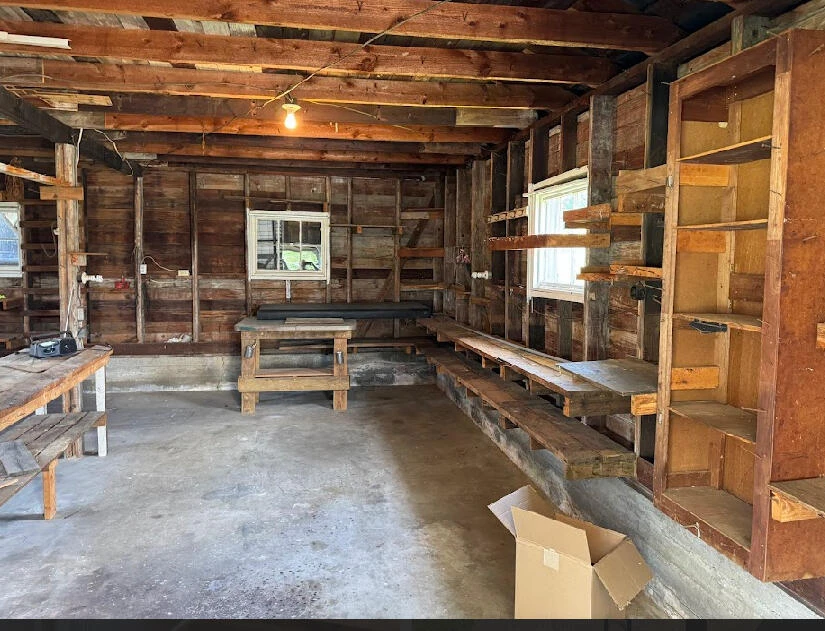 1147 Tipton AVE - Photo 19