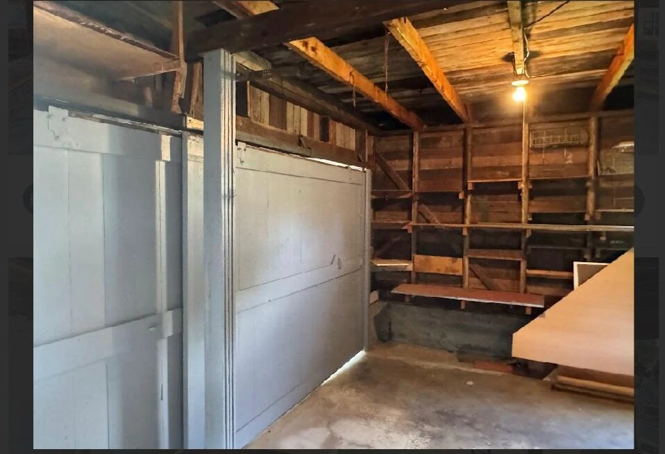 1147 Tipton AVE - Photo 21