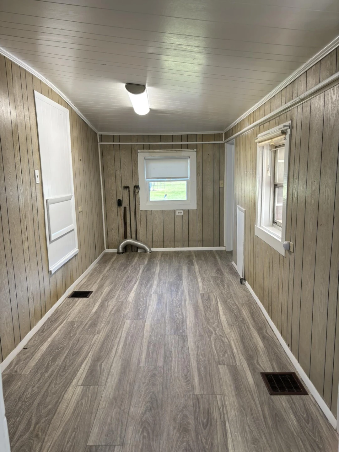1147 Tipton AVE - Photo 7