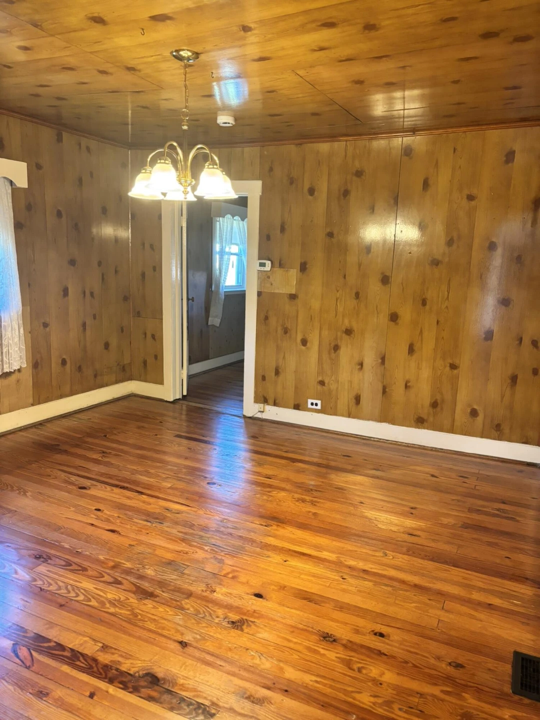 1147 Tipton AVE - Photo 9