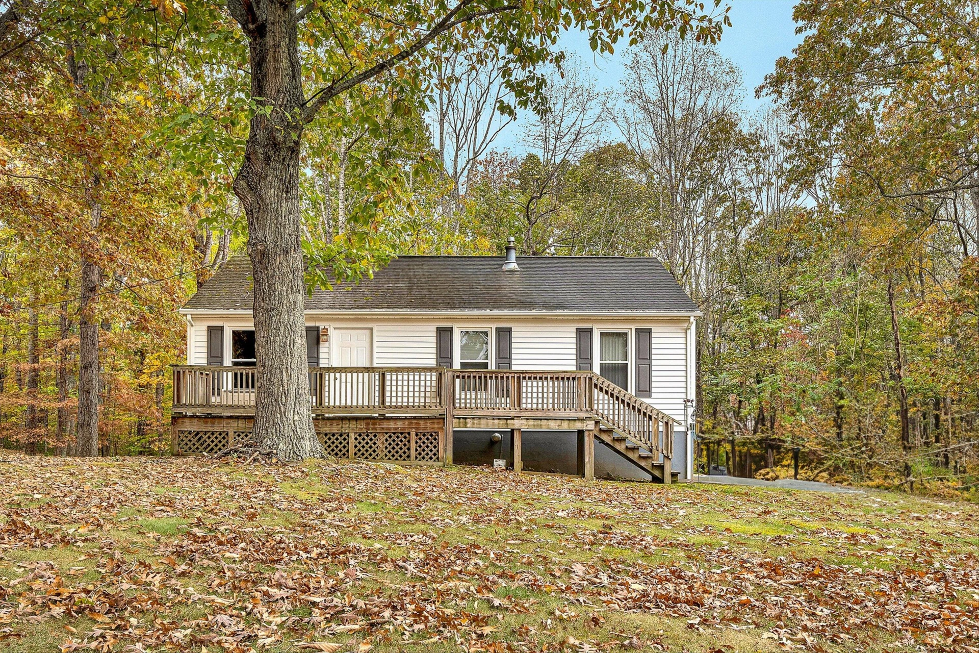 117 Country LN