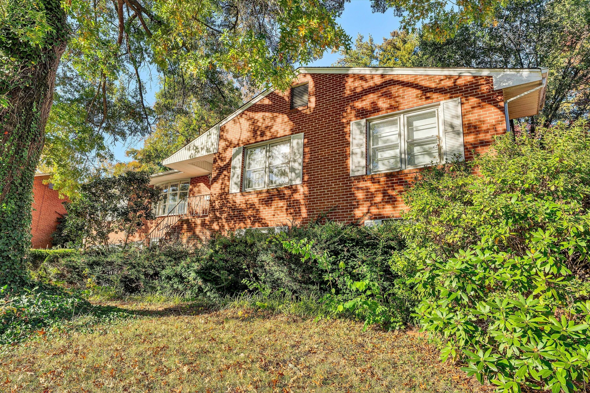 4566 Oakland BLVD - Photo 2