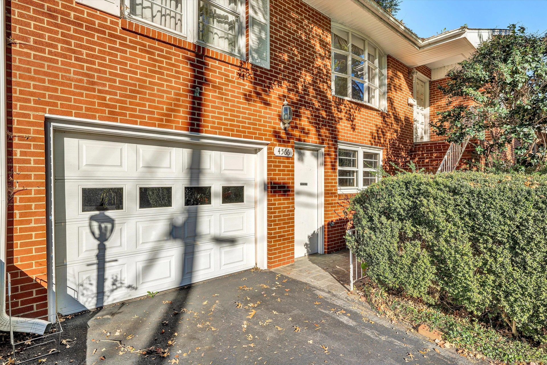 4566 Oakland BLVD - Photo 4