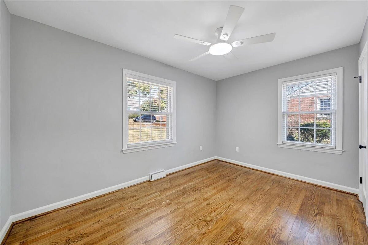 2775 Derwent DR - Photo 26