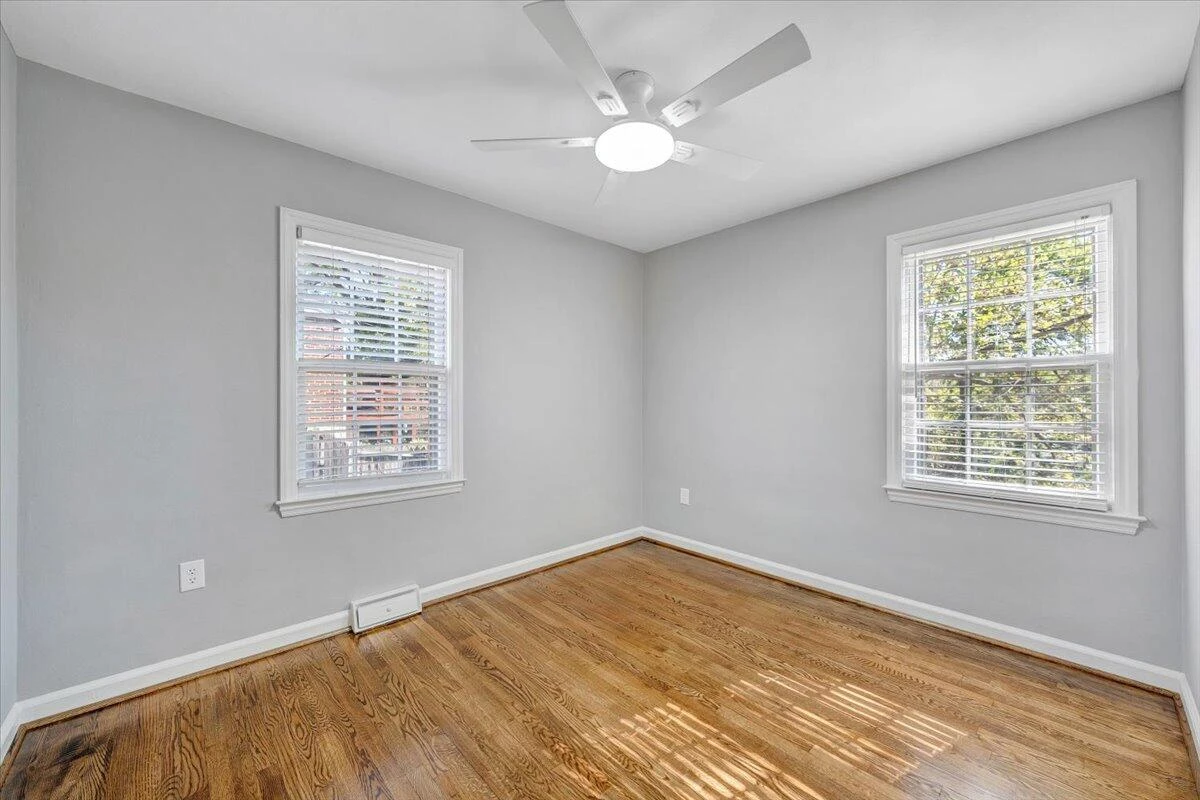 2775 Derwent DR - Photo 29