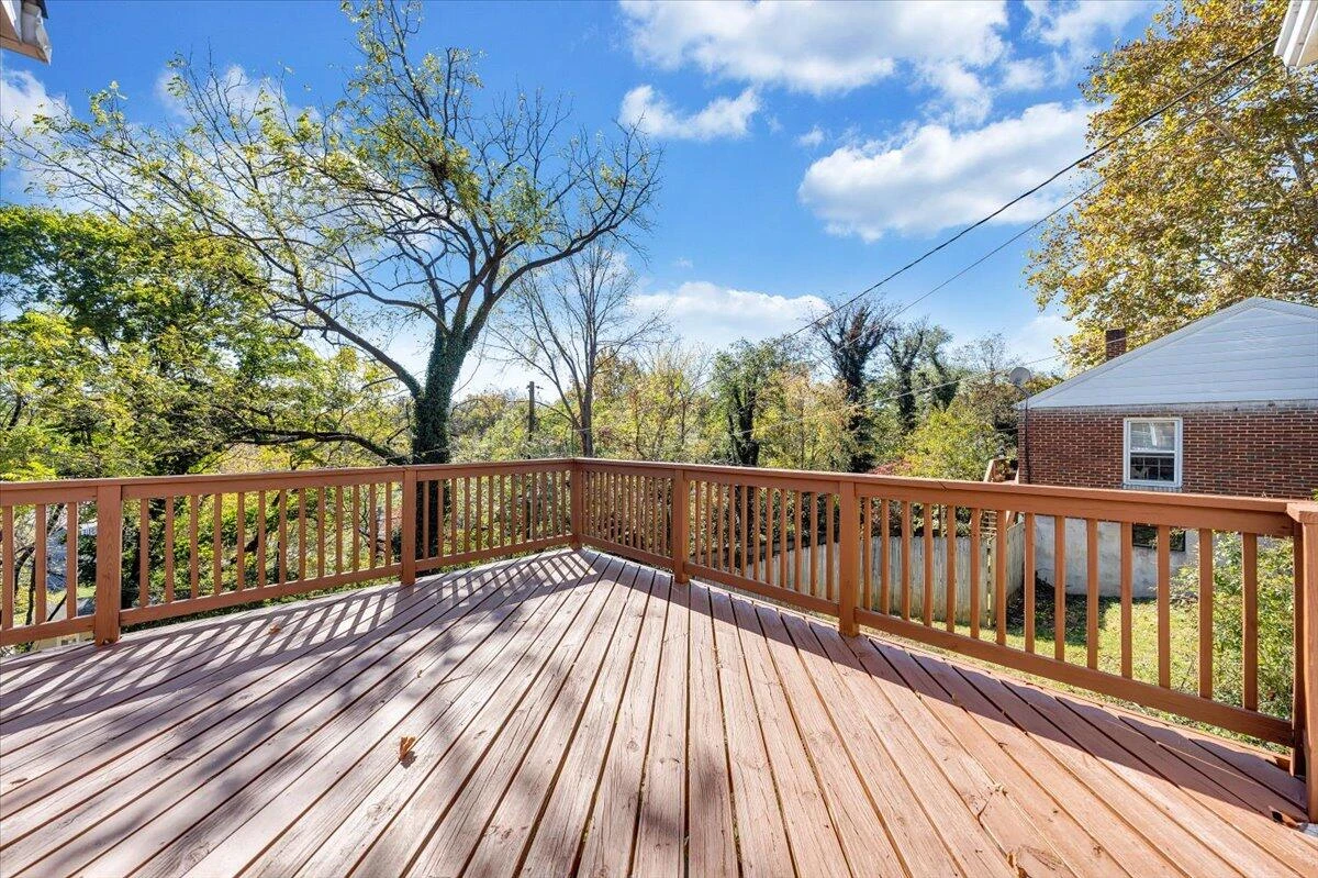 2775 Derwent DR - Photo 42