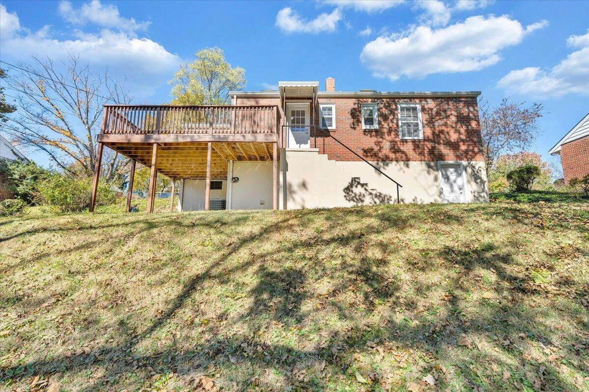 2775 Derwent DR - Photo 44
