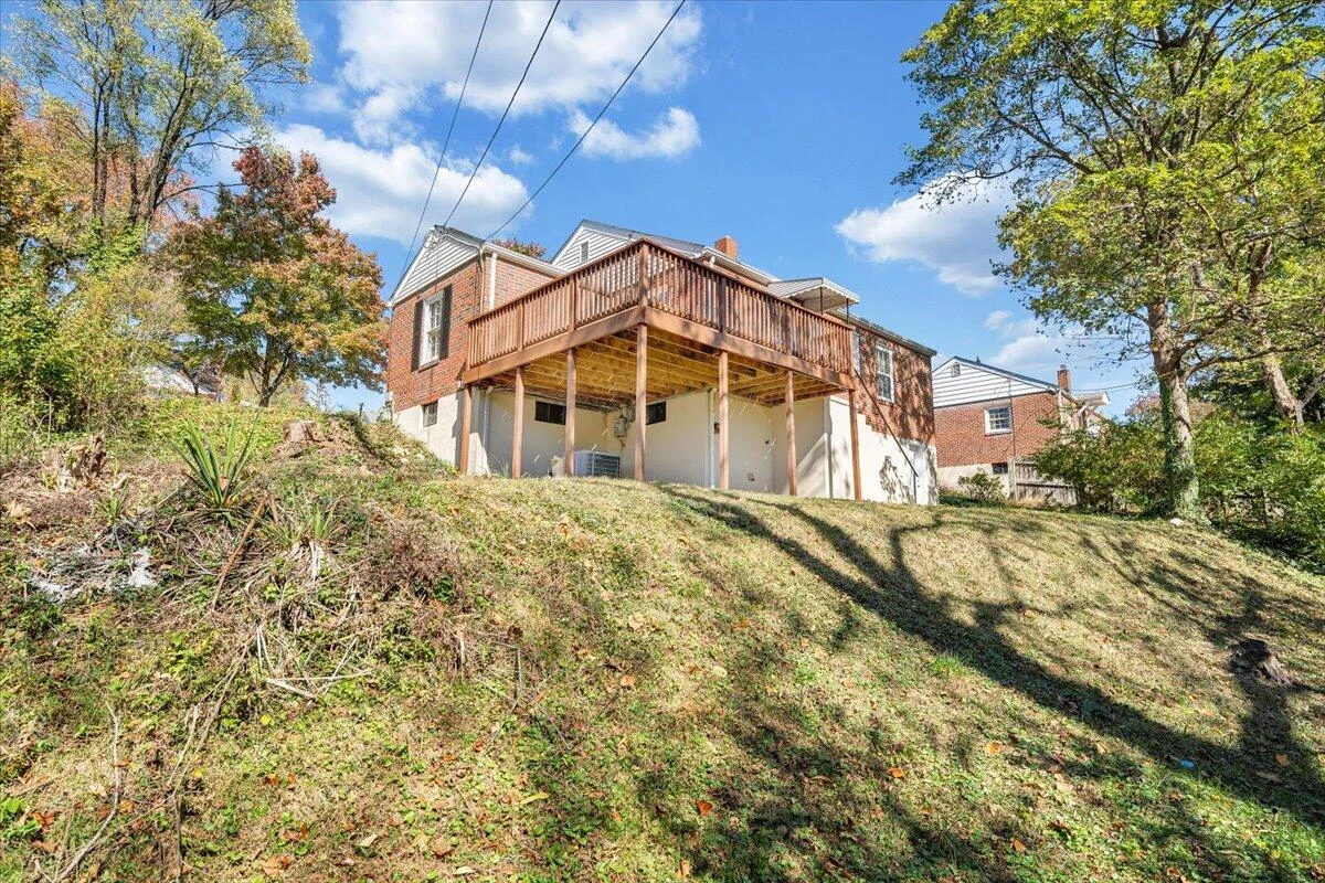 2775 Derwent DR - Photo 47