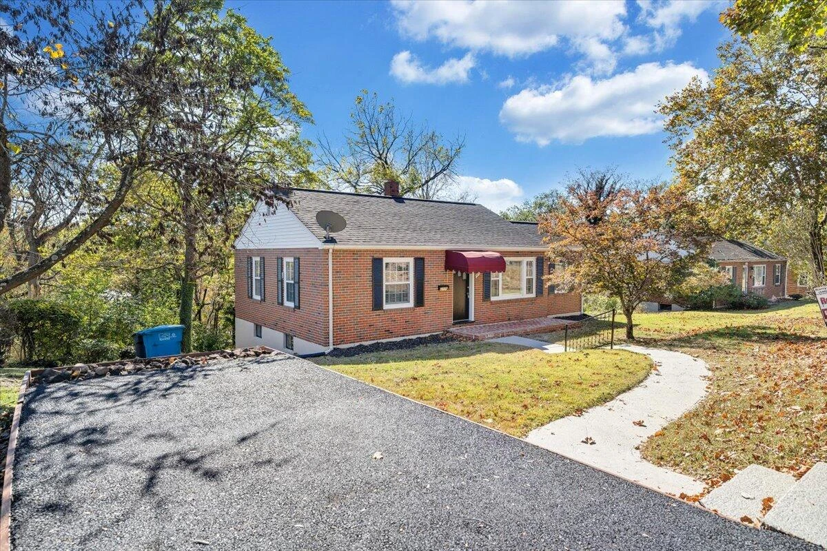 2775 Derwent DR - Photo 53
