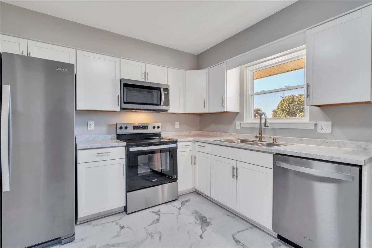 4720 Pennsylvania AVE - Photo 23