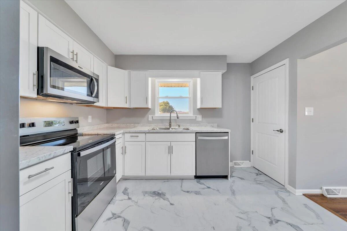 4720 Pennsylvania AVE - Photo 25