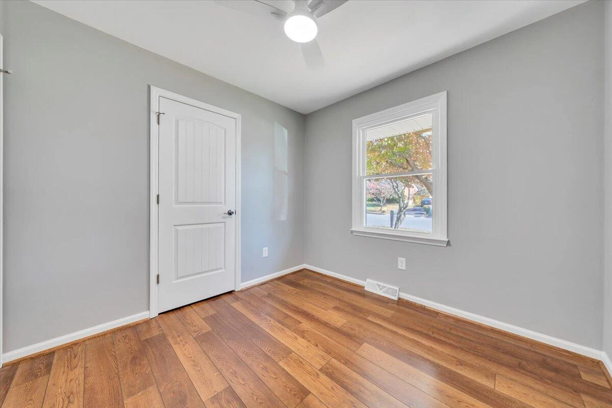 4720 Pennsylvania AVE - Photo 28