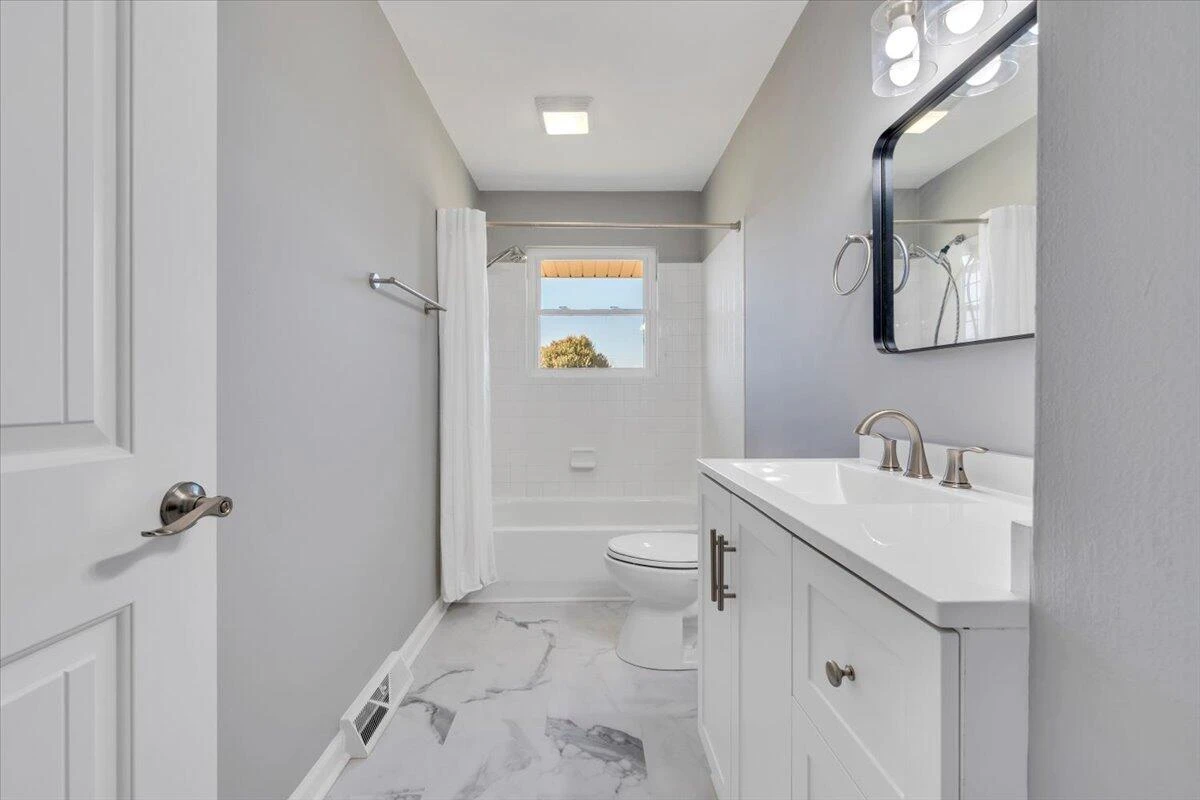 4720 Pennsylvania AVE - Photo 30