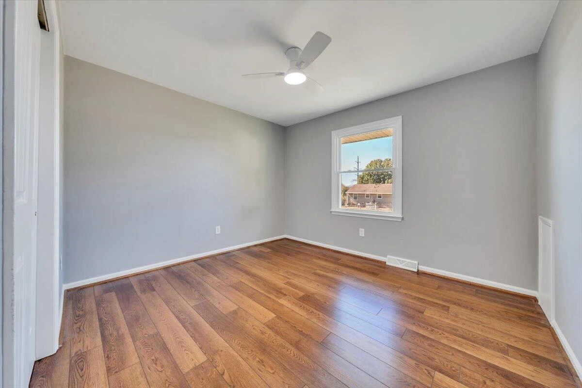 4720 Pennsylvania AVE - Photo 32