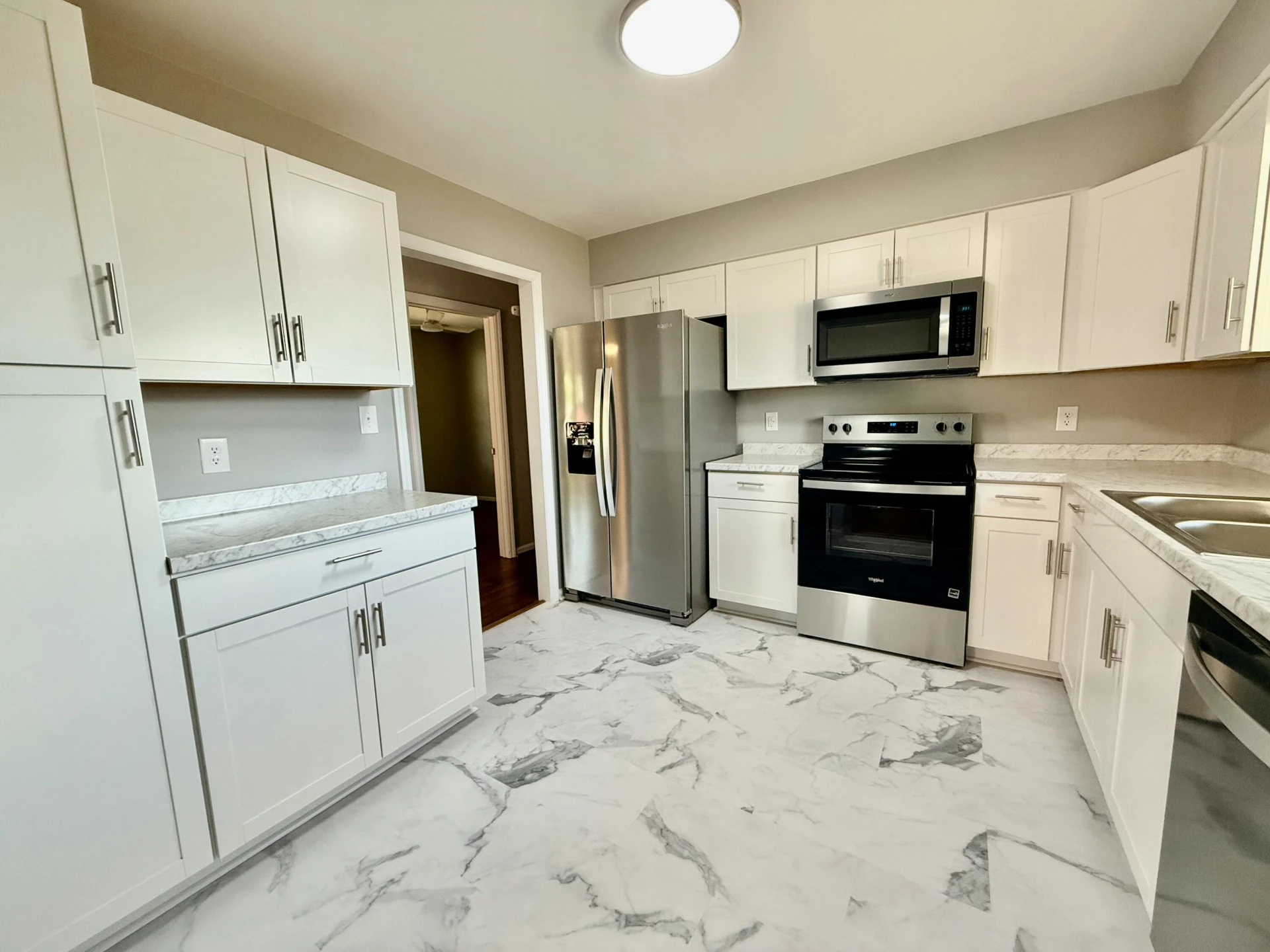 4720 Pennsylvania AVE - Photo 4