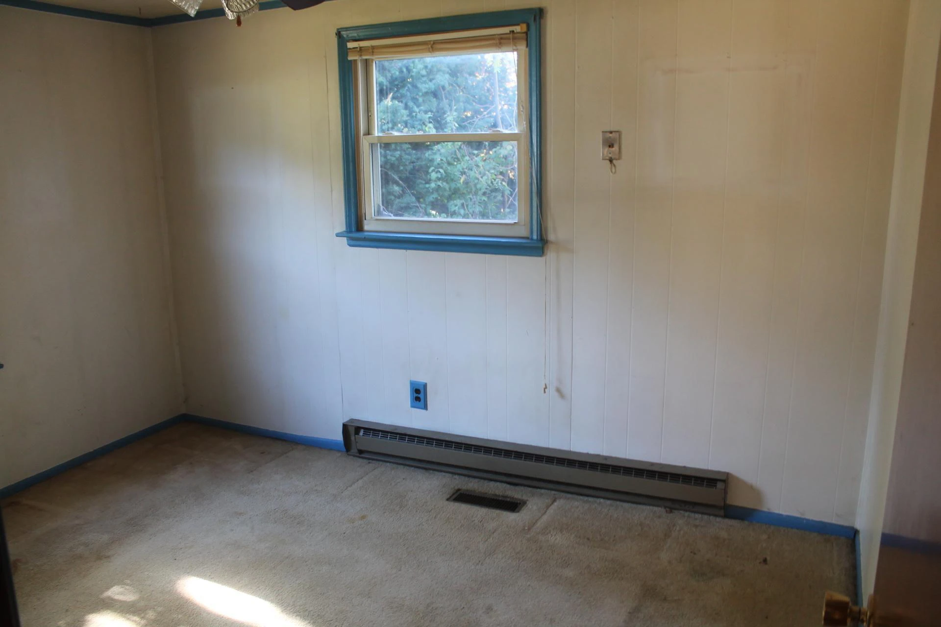 1414 Eastgate AVE - Photo 12