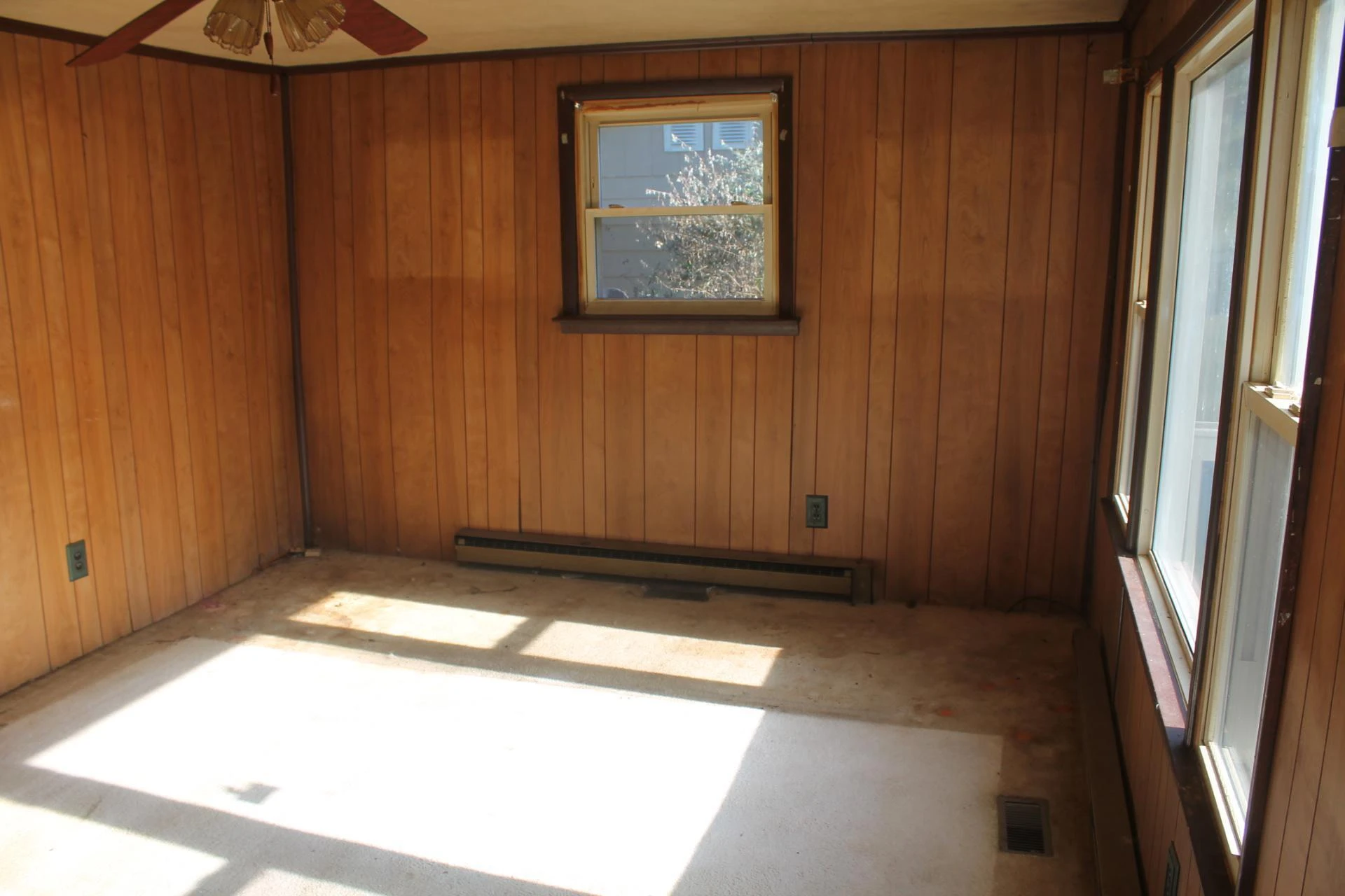 1414 Eastgate AVE - Photo 5