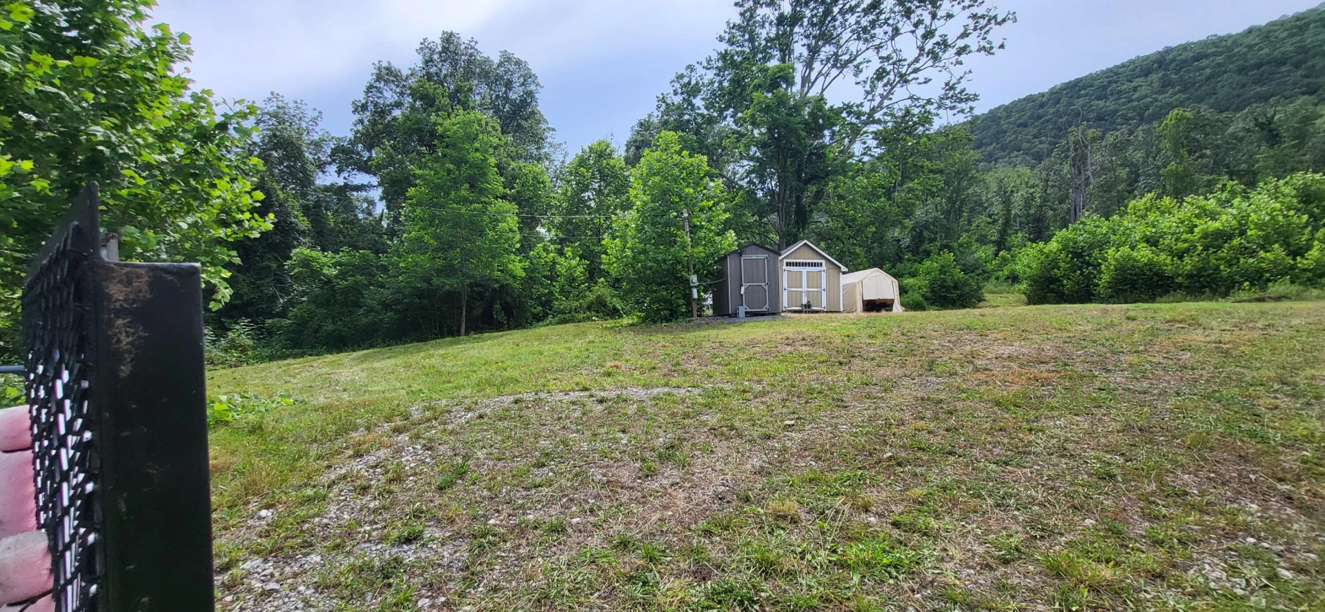 5829 Bradshaw RD - Photo 3