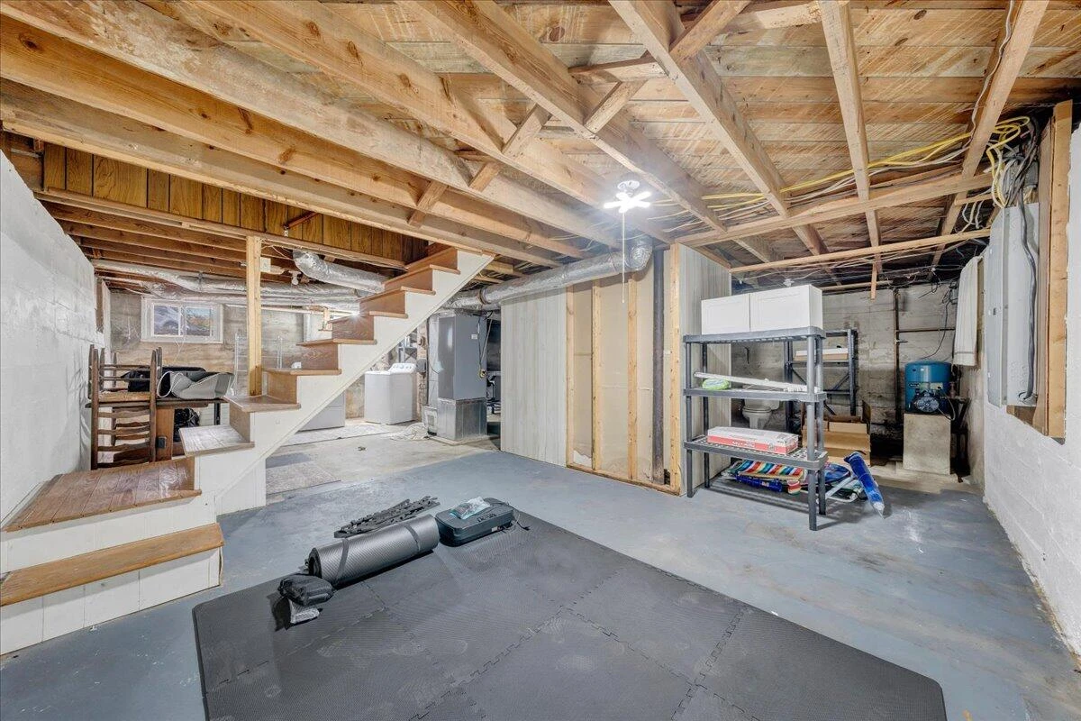 1486 Craig Robertson RD - Photo 33