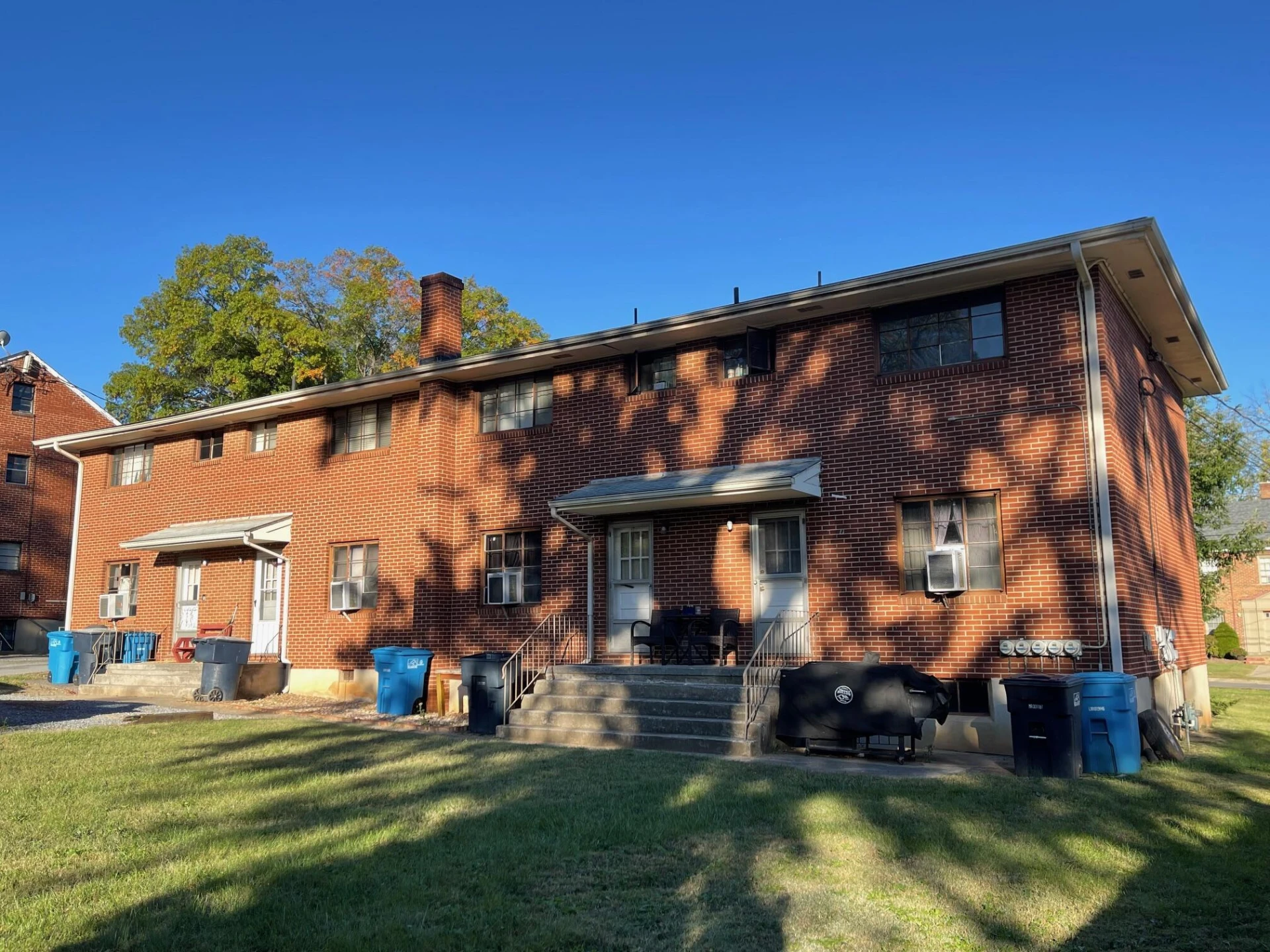 2717 Broad ST - Photo 3