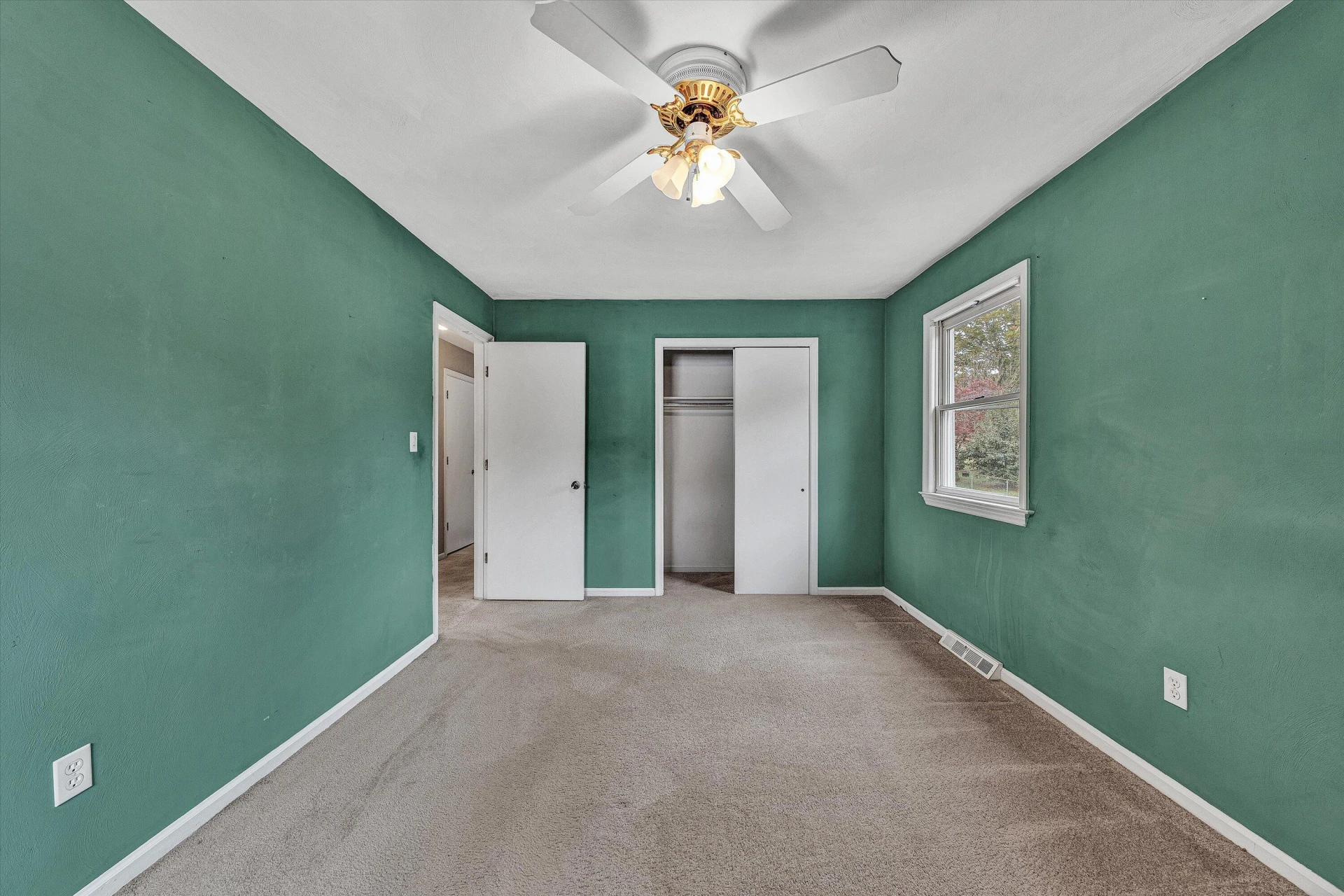 4611 Casper DR - Photo 14