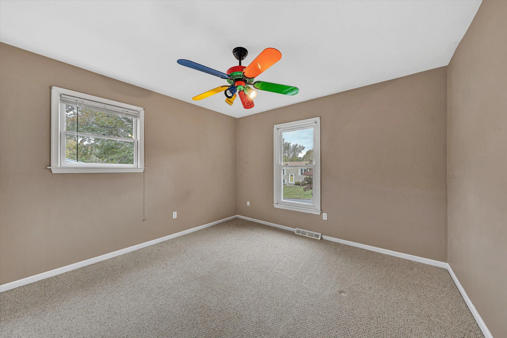 4611 Casper DR - Photo 15