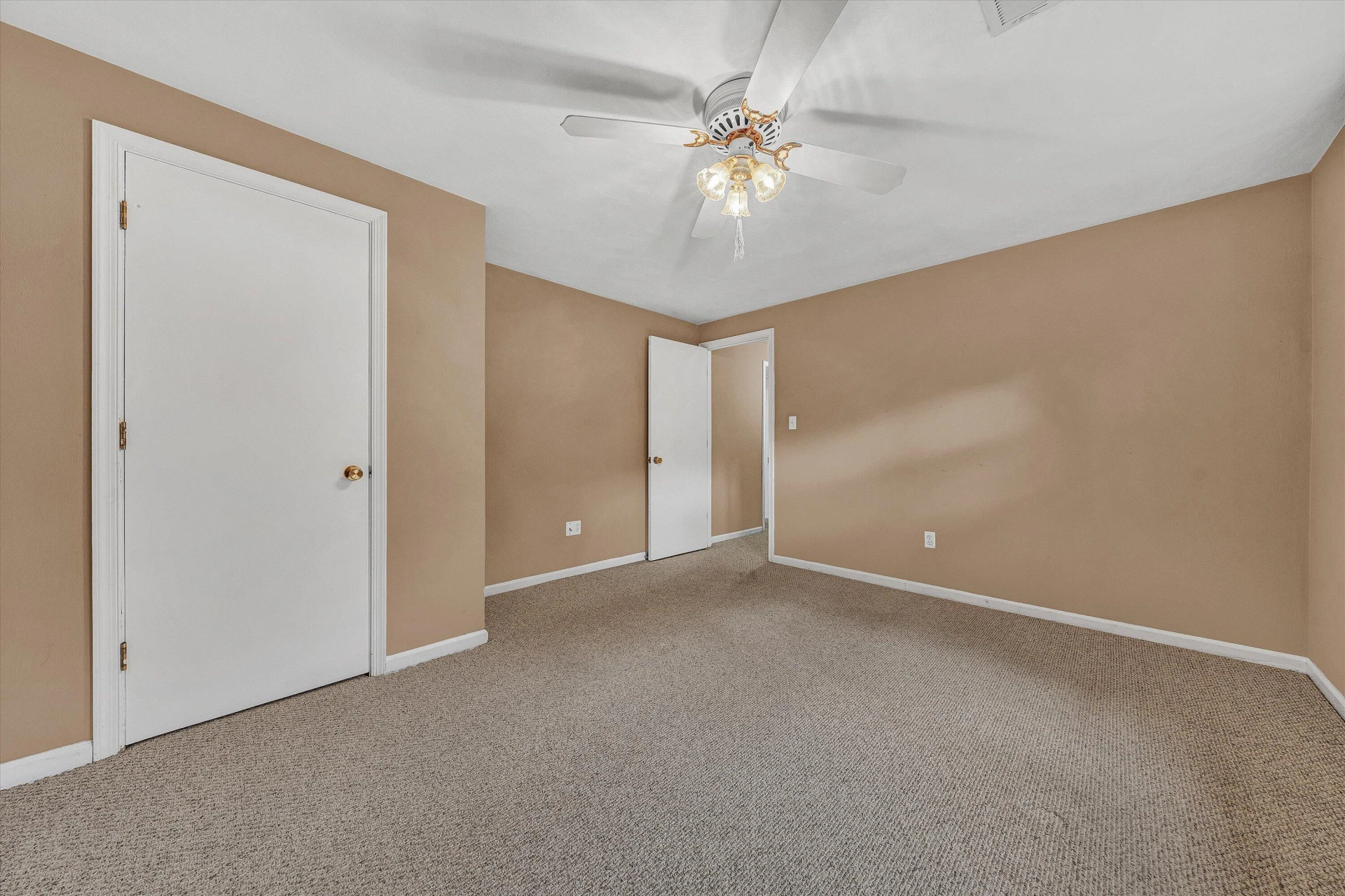 4611 Casper DR - Photo 21