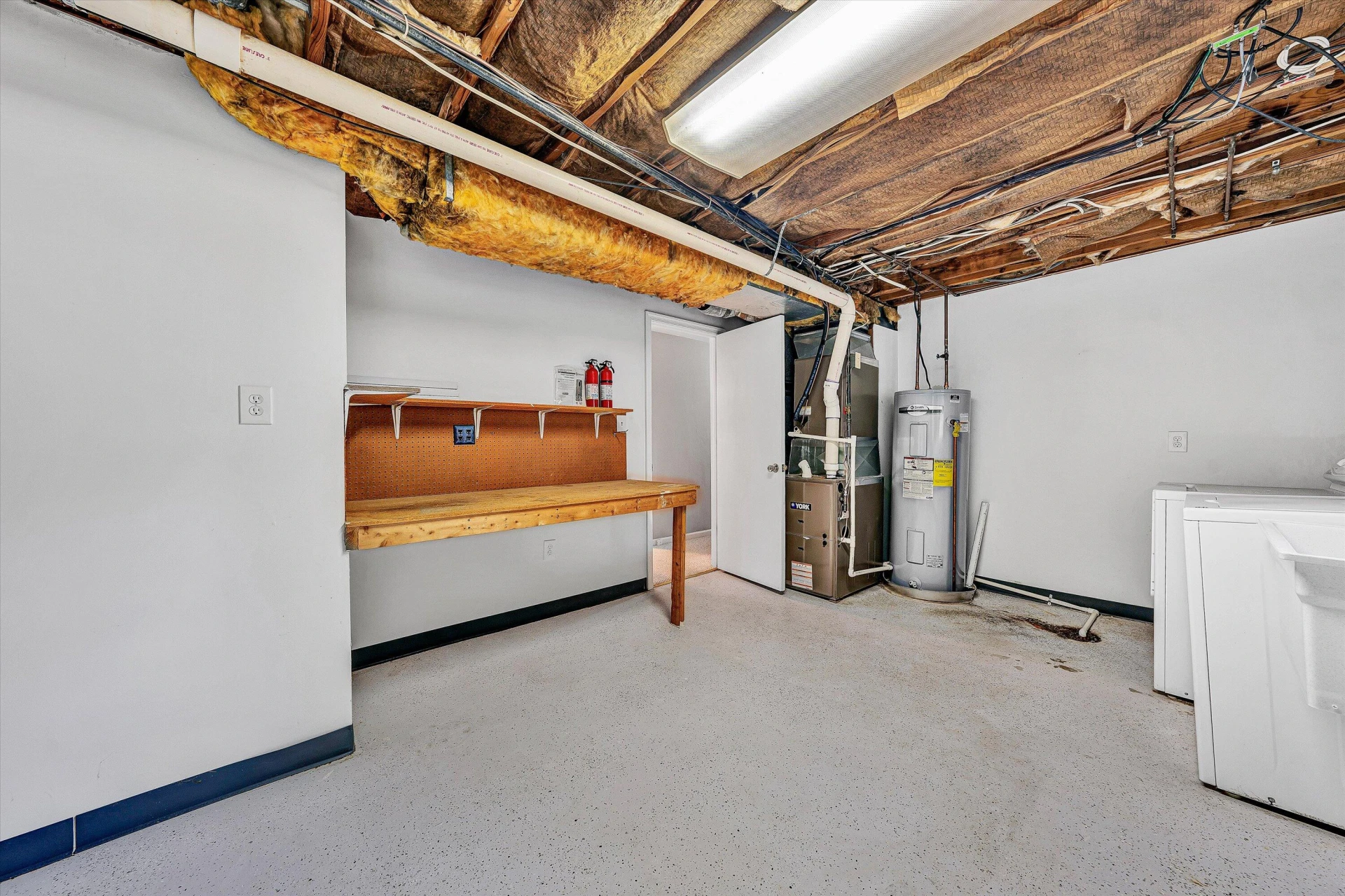 4611 Casper DR - Photo 27