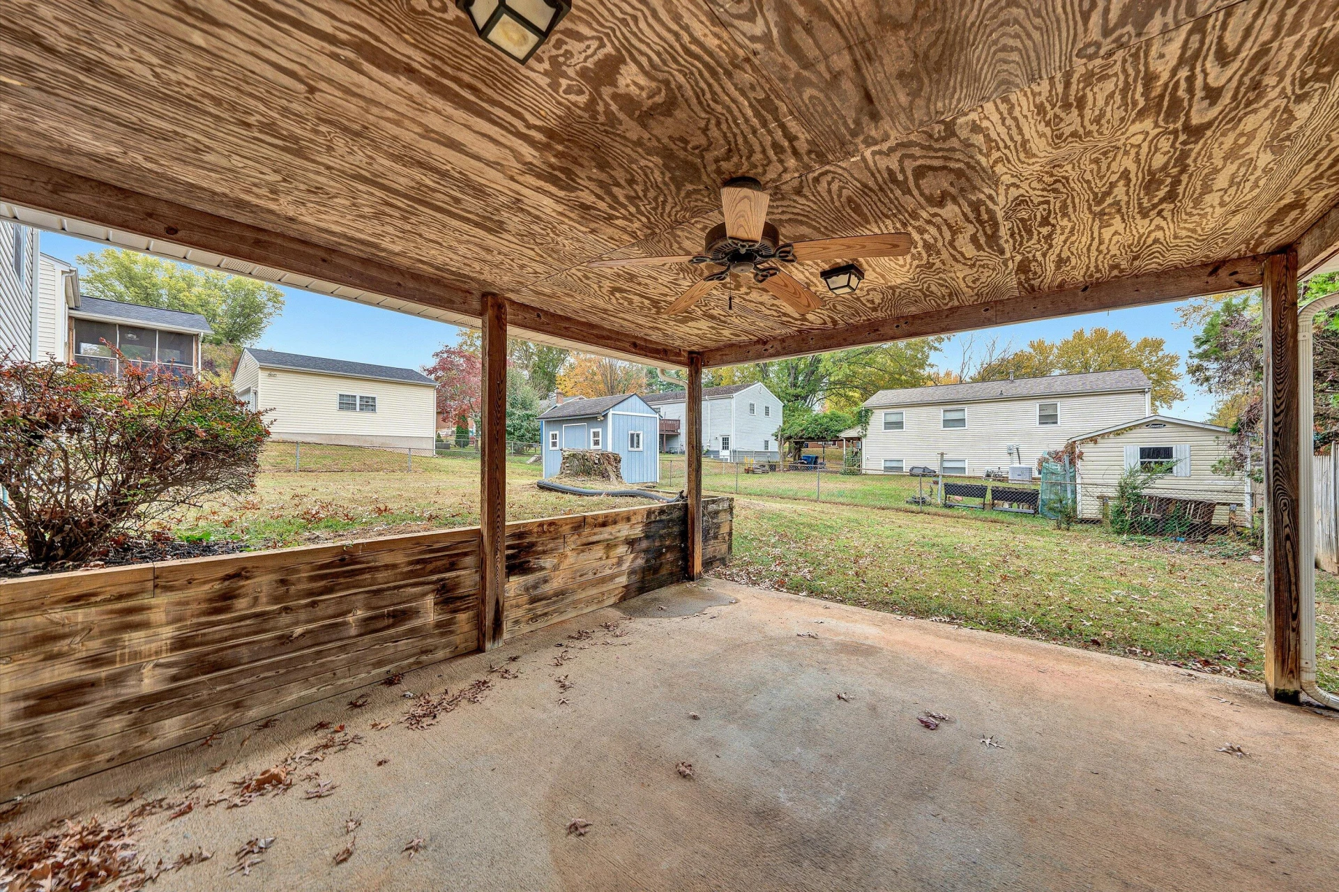 4611 Casper DR - Photo 28