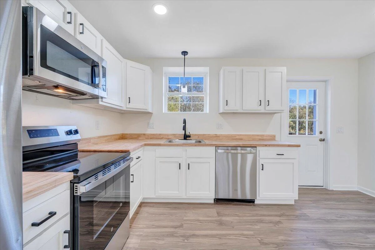 4407 Palmer AVE - Photo 8