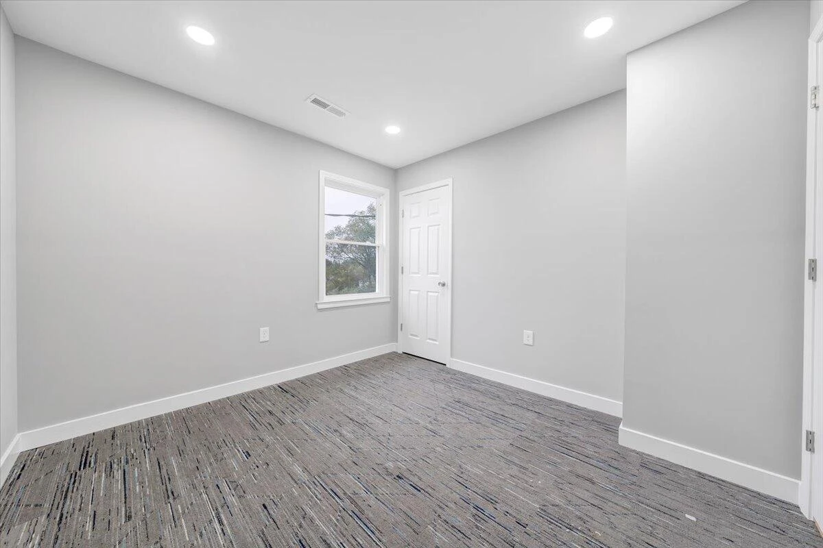 321 Patton AVE - Photo 15