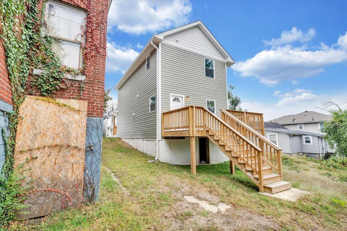 321 Patton AVE - Photo 18