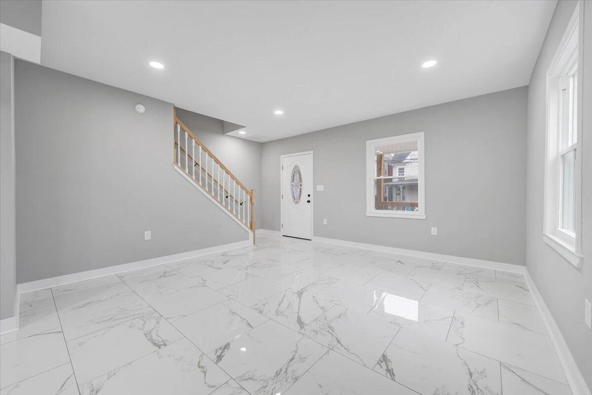 321 Patton AVE - Photo 4