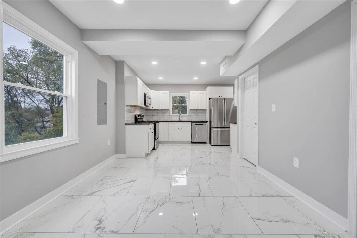 321 Patton AVE - Photo 6