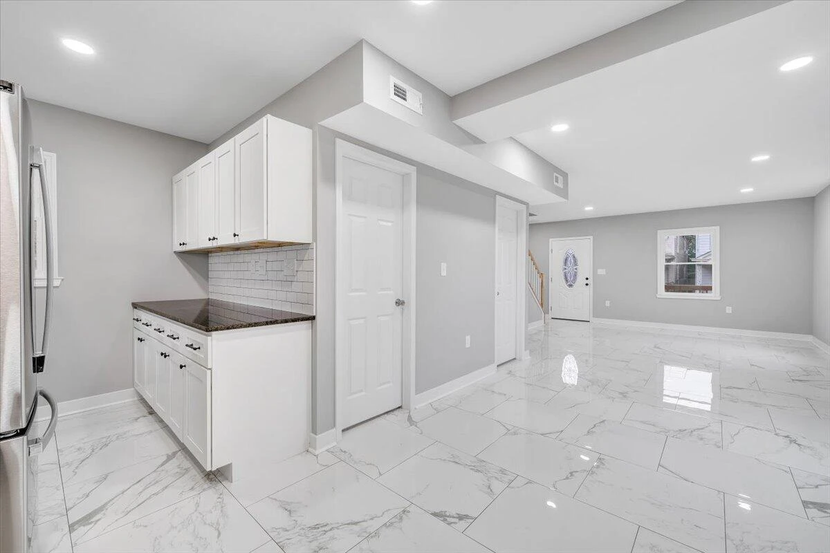 321 Patton AVE - Photo 9