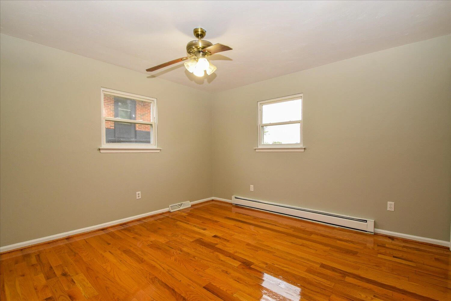 1523 Dunbar ST - Photo 11