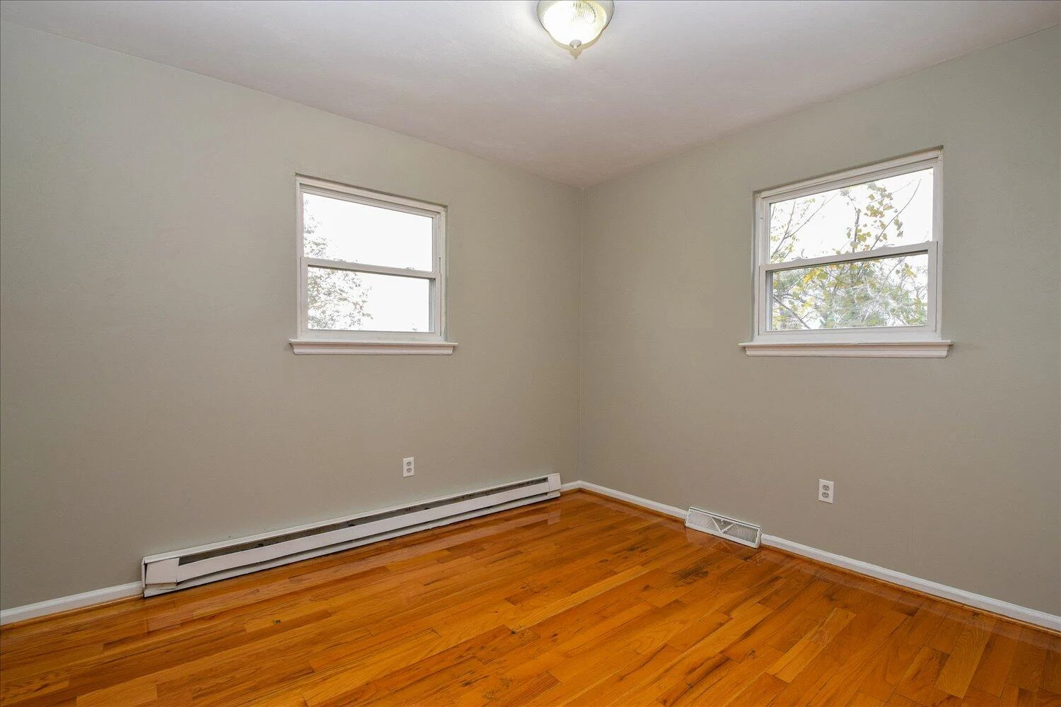 1523 Dunbar ST - Photo 14