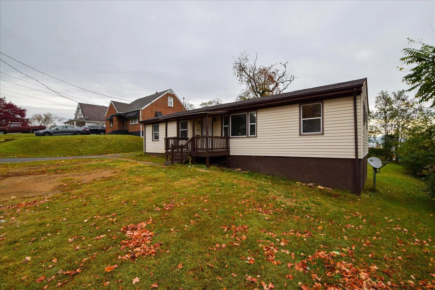 1523 Dunbar ST - Photo 16