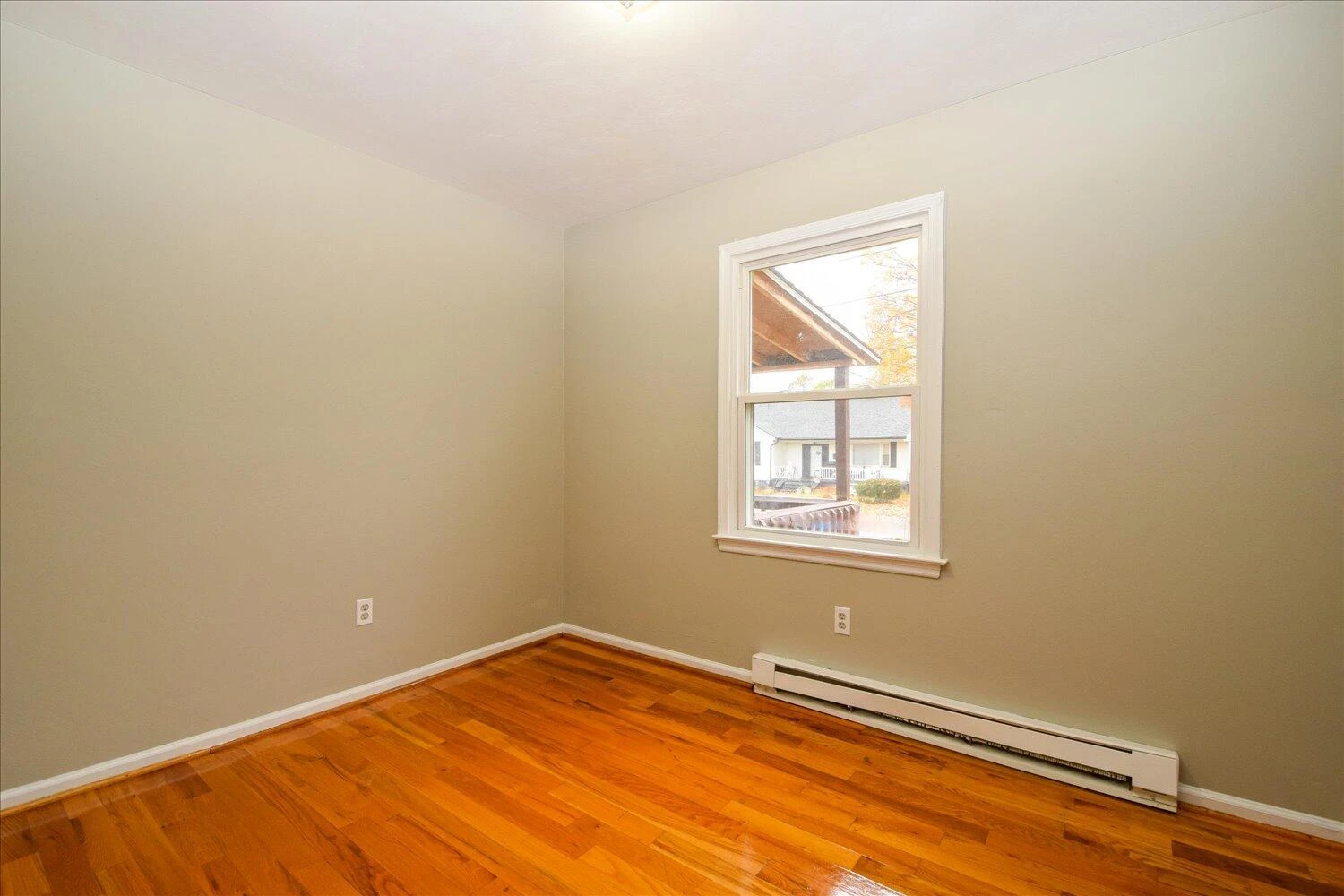 1523 Dunbar ST - Photo 9