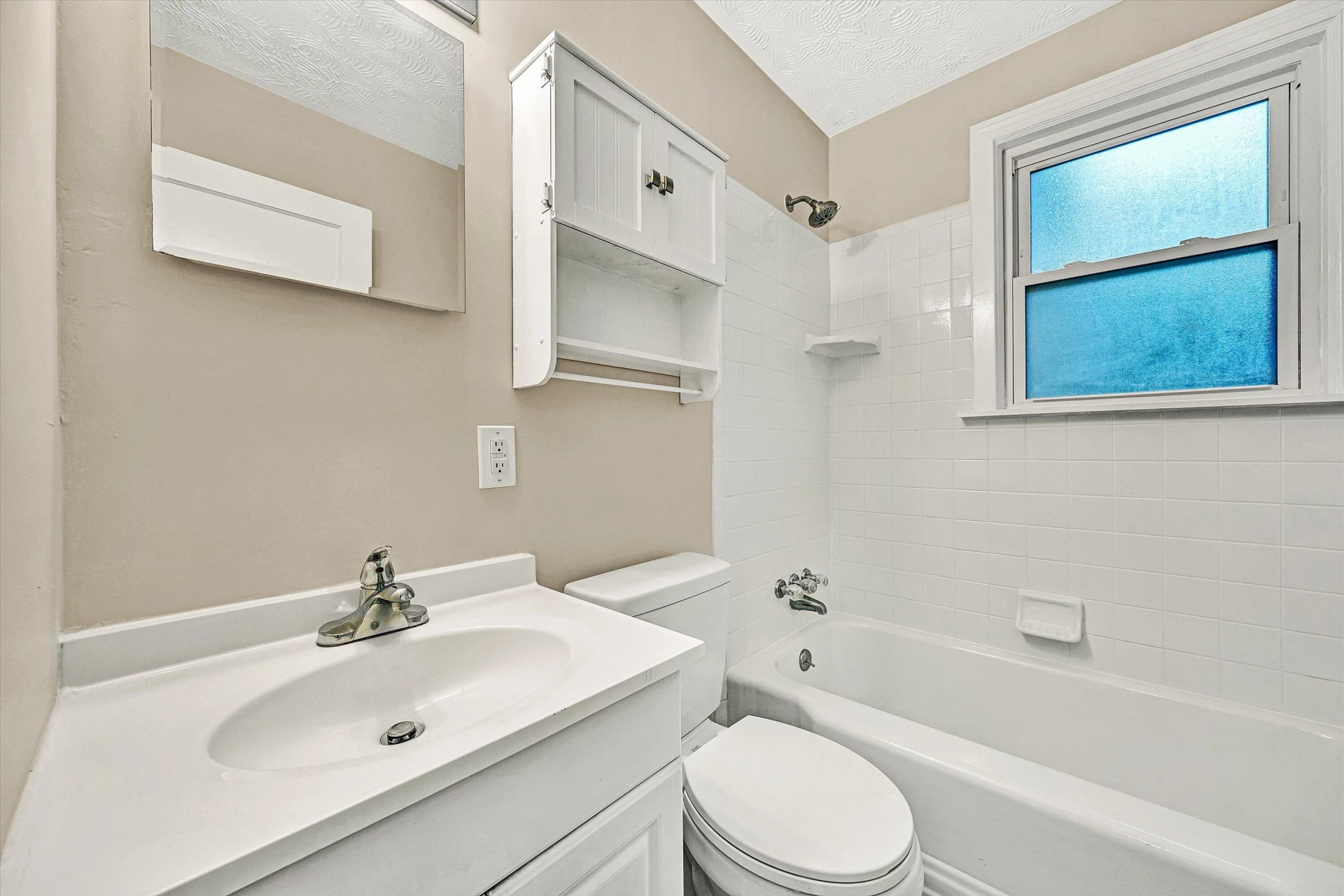 617 Virginia AVE - Photo 14