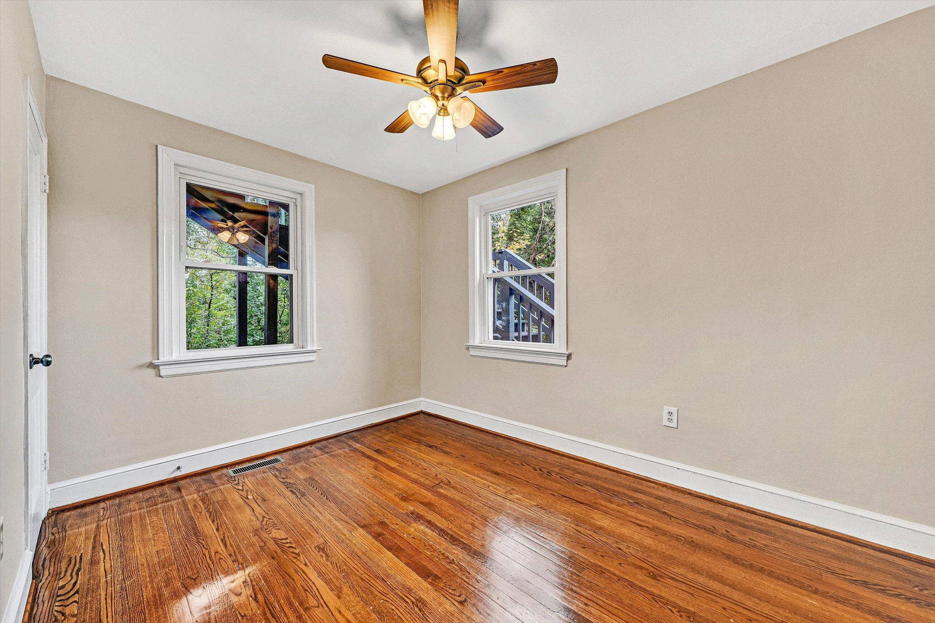 617 Virginia AVE - Photo 15