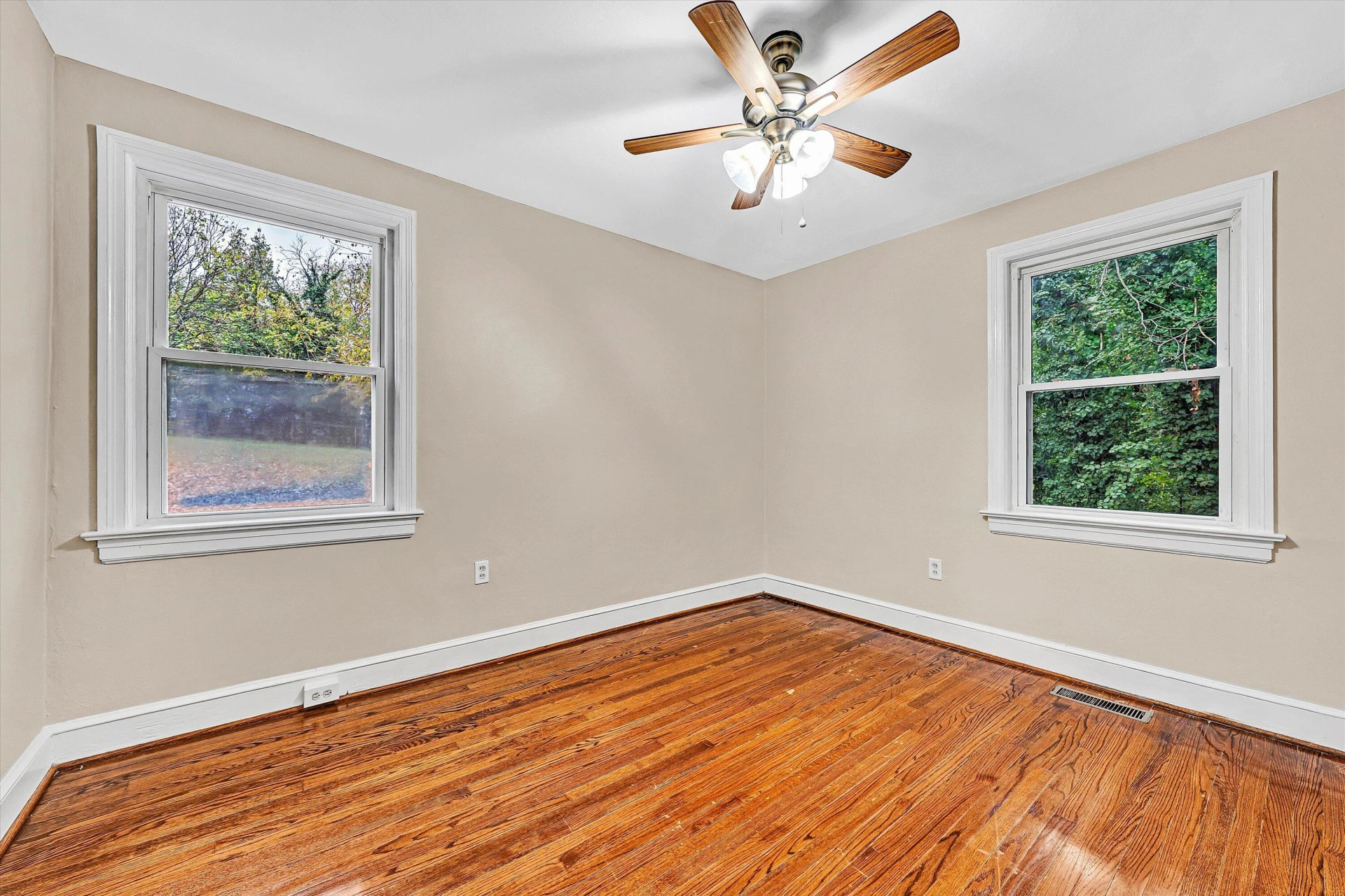 617 Virginia AVE - Photo 17