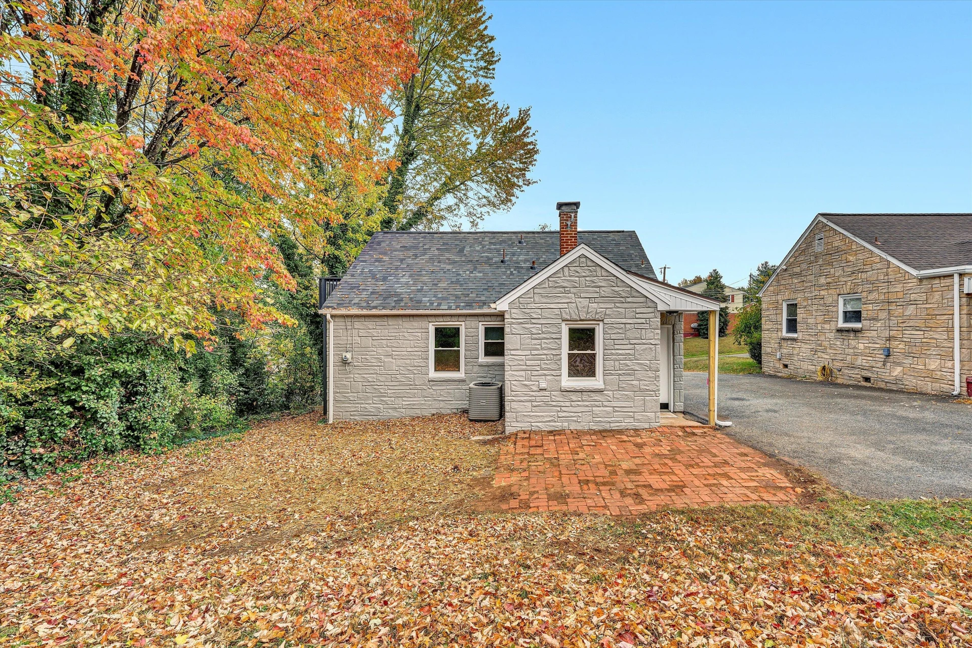 617 Virginia AVE - Photo 21