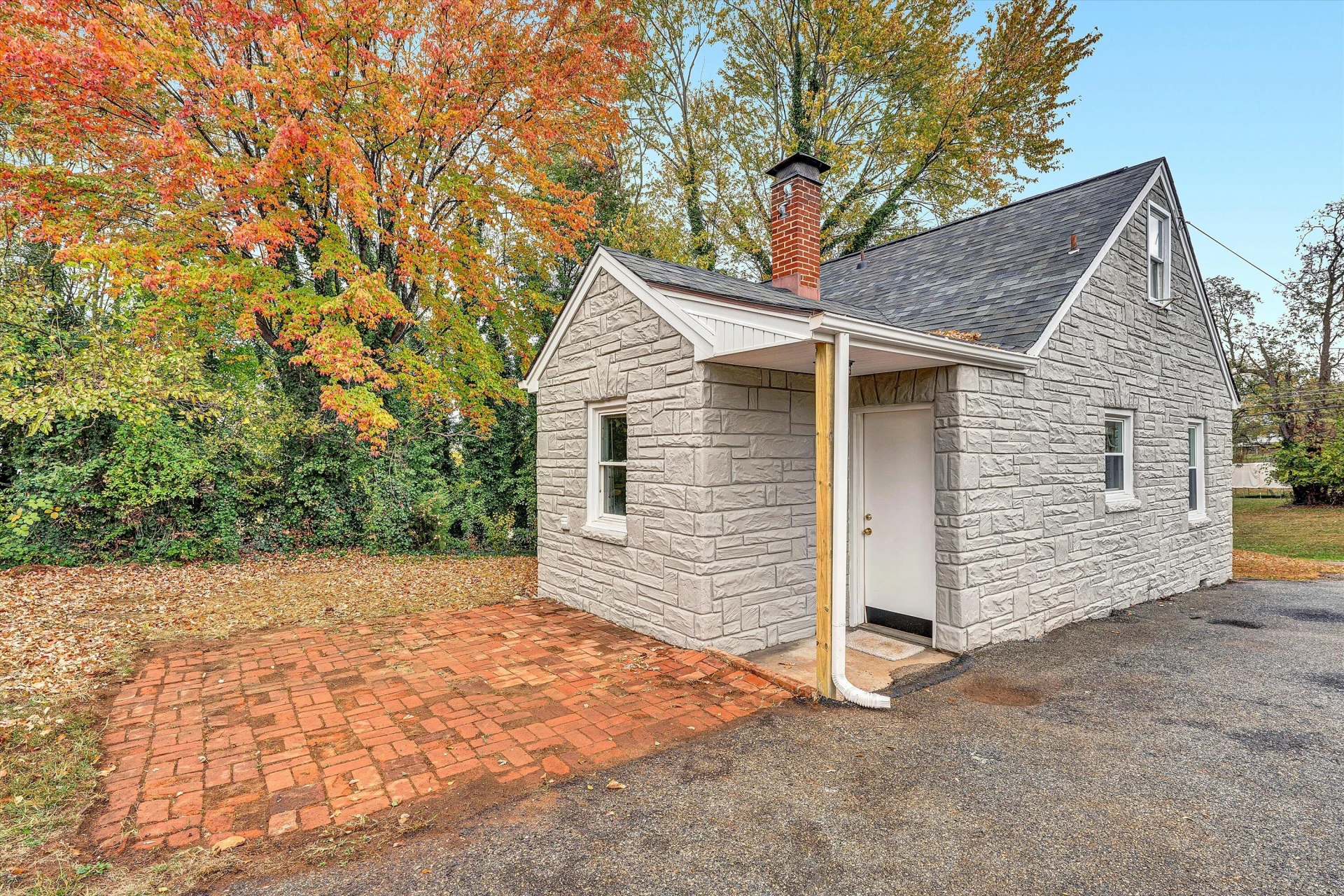 617 Virginia AVE - Photo 27